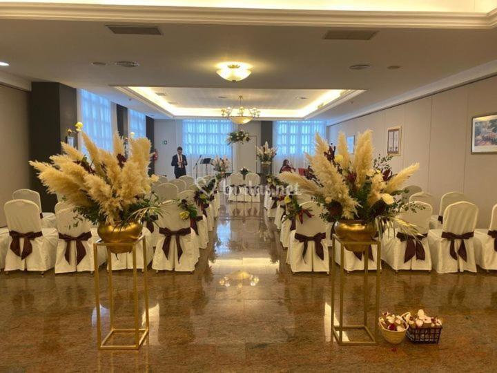 Hotel Lasa Sport Вальядолид Экстерьер фото
