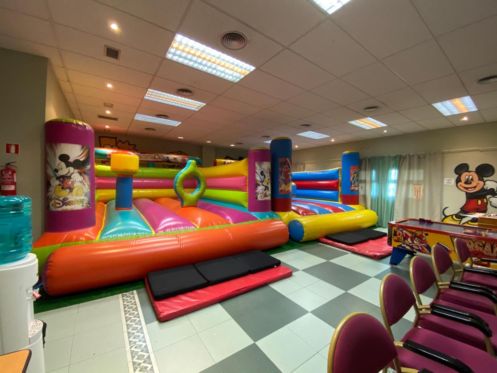 Hotel Lasa Sport Вальядолид Экстерьер фото